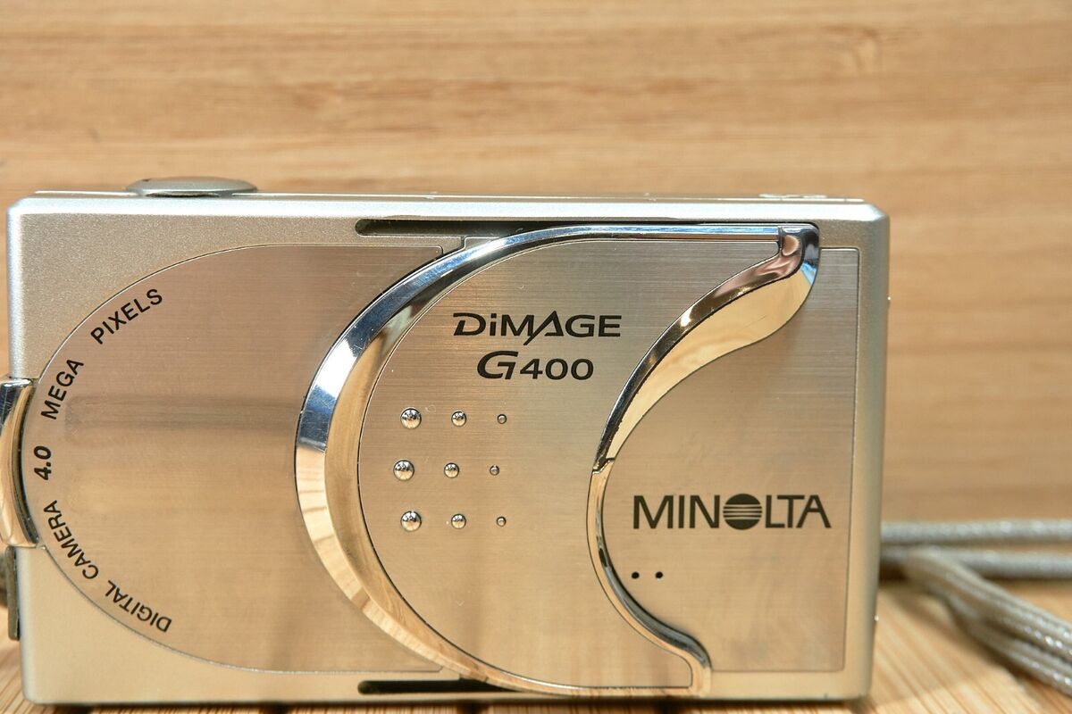 Minolta Dimage G400 4.0 MP Digital Camera with 3x Optical Minolta Dimage G400 4.0 MP Digital Camera with 3x Optical