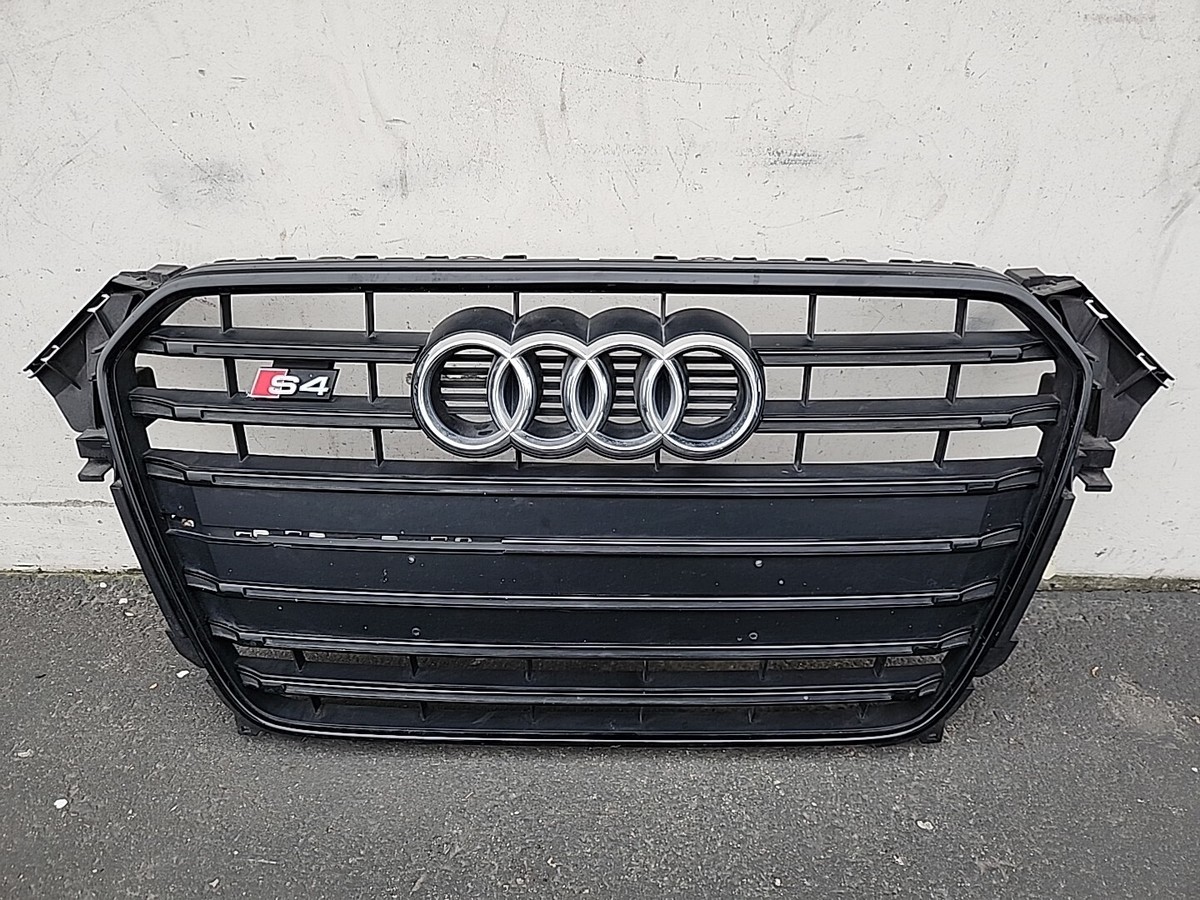 2013-2016 Audi S4 Front Bumper Grille Emblem | rg403136