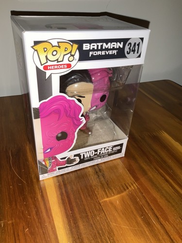 Two-Face POP Vinyl Figure #341 Funko Batman Forever 1995 Tommy Lee Jones New - Picture 2 of 11