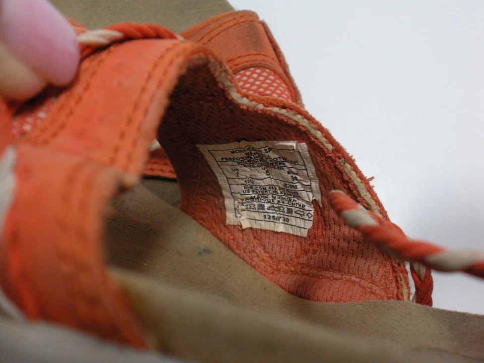 Sandalias Merrell para mujer de cuero cómodas en forma de Q violeta con tiras naranja marroquí Foto 4 de 4