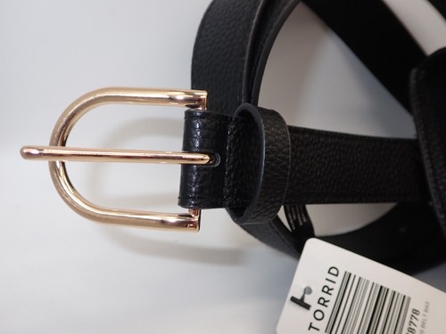 Borsa cintura O-Ring Torrid taglia 3 (Plus size 3X) nera con ecopelle vegan oro - Foto 6 di 13