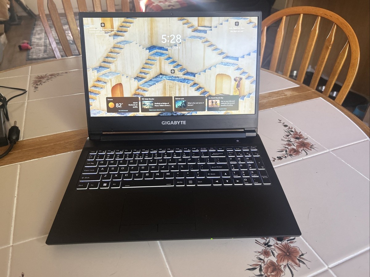 GIGABYTE G5 KD- Laptop Intel i5-11400H 16GB NVIDIA RTX