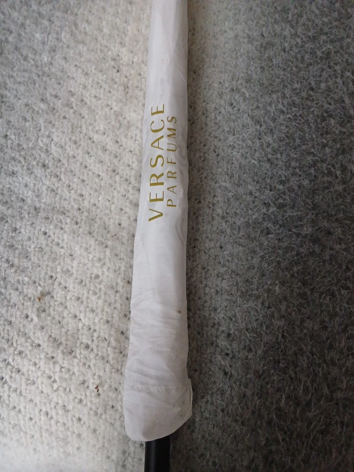 Versace Medusa Colección Limitada Fragancias 31" Paraguas Grande Blanco y Dorado Foto 2 de 4
