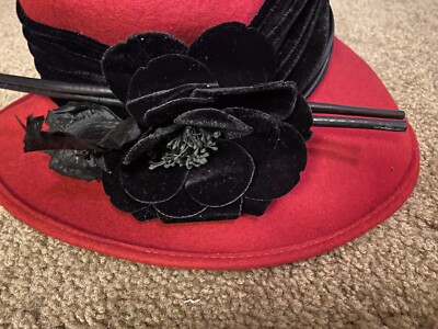Chapeau Style Derby/Plaza Suite - Noir Et Blanc - Neuf Sans Étiquettes - Fashion