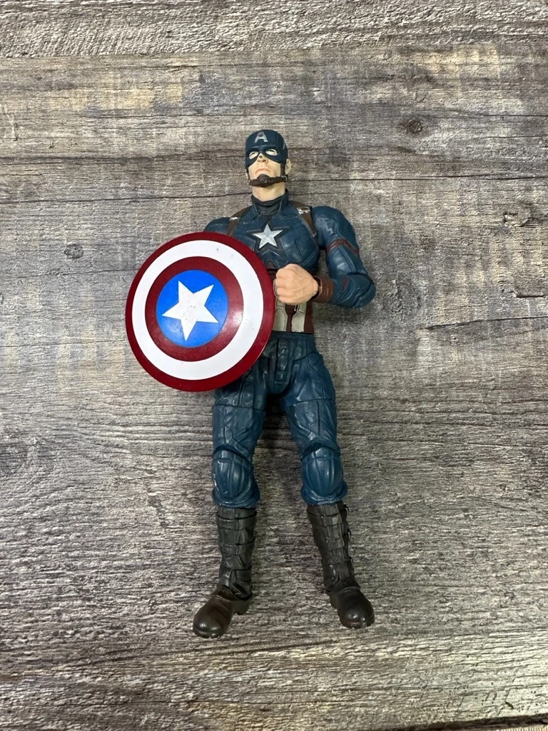 Figurine Avengers Captain America Hasbro d'occasion Revaltoys