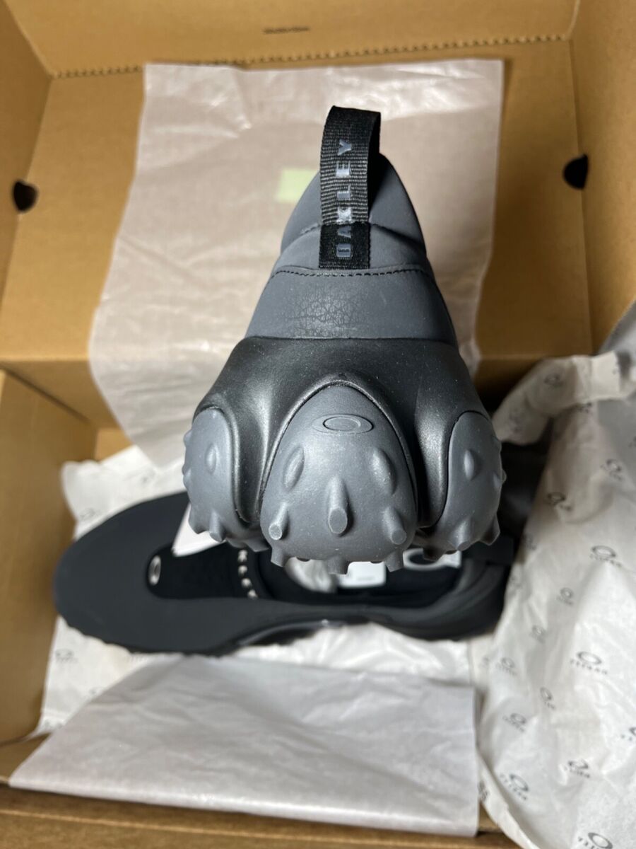 OAKLEY EDGE ICON SIZE 14 GOLF SHOES BRAND NEW BLACK BLACKOUT OAKLEY EDGE ICON SIZE 14 GOLF SHOES BRAND NEW BLACK BLACKOUT