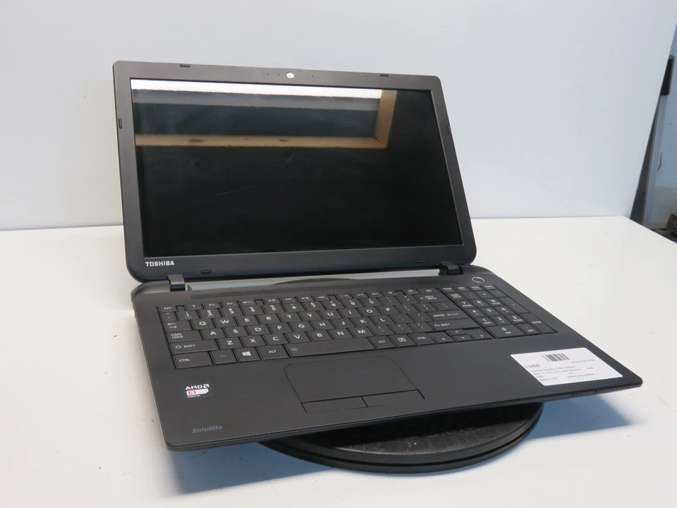 Toshiba Satellite C55D-B5308 AMD E1-2100 APU 1,00 GHz 4 GB SIN DISCO DURO sin batería Foto 2 de 4