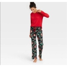 NWT Stars Above Red Black Cozy Pajama Set Long Sleeve Floral Two-Piece sz Small