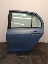 Porte arrière et accessoires Toyota YARIS