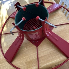 Santa's Solution Ultimate Steel Tree Stand for Live Trees 2 Feet Across