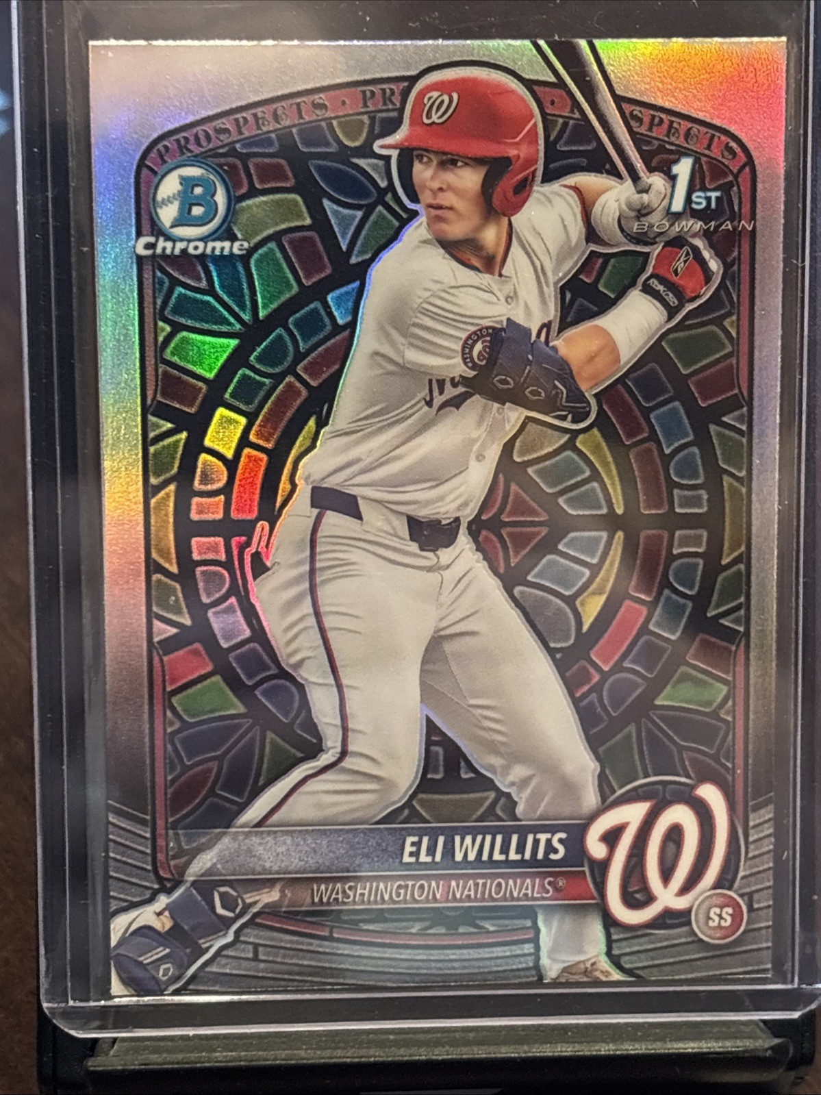 2025 Bowman Draft Eli Willits 1st Etched In Glass Refractor Stained Glass BDC-1