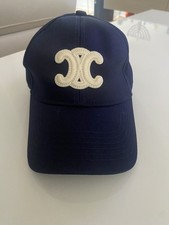 Celine Triomphe Mütze neue Farbe Marineblau.