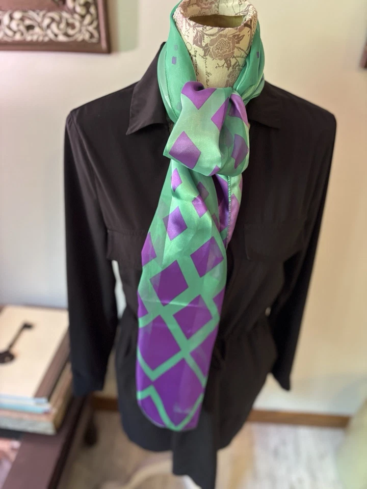 VINTAGE scarf green and purple diamond shapes Christmas gift idea - Image 4 of 4