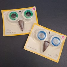 Vintage Set of 2 Owl Eye Beak Plastic Beads Blue Green Macrame