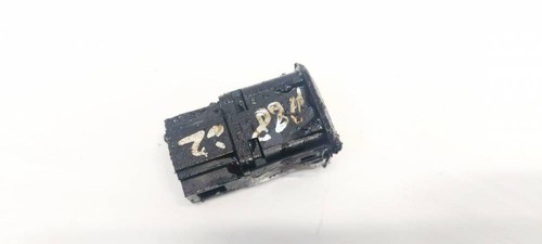 Volkswagen Golf 2000 Fuel Cap Switch (Gas Fuel Door Switch Button) #1851937-33