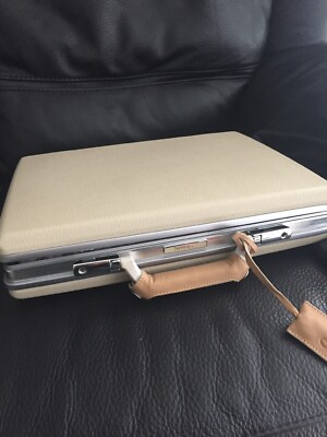 Samsonite Black Label 　アタッシュケース　signat Samsonite Signat Black Label Yellow Retro Special Edition