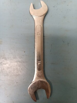 Unbranded Double Ended Wrench 13 16 (LL)