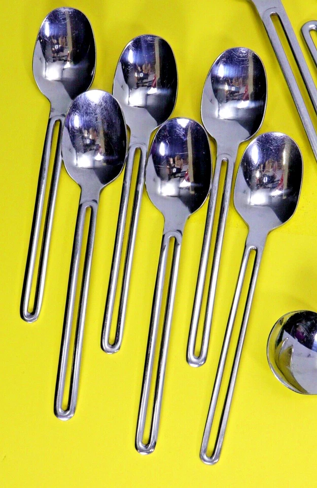 Cubiertos de acero inoxidable Tools Of The Trade DUKE 60 piezas. Japón (23) Indonesia (37) Foto 3 de 4