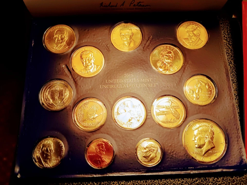 2015 United States Mint Uncirculated Coin Set (Denver Set & Philadelphia Set) - Image 4 of 4