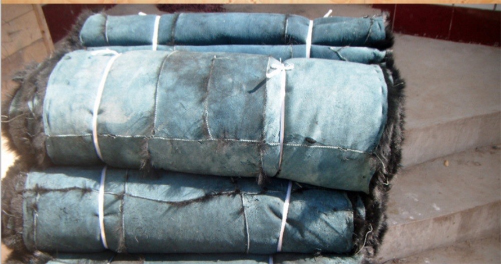 LUXURY REAL Black Rabbit FUR THROW BLANKET RUG Skin Fur Rug Pelz Leather Pelt
