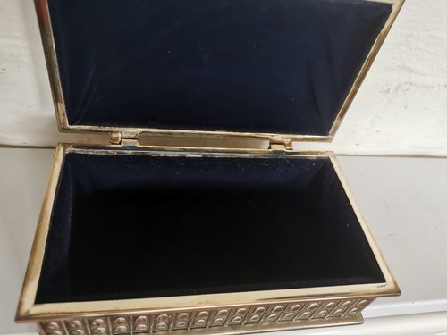 Silver Plated Quality Heavy Jewellery Box Domed Design Velvet Inner 7"W x 2.75"H - Picture 20 of 22