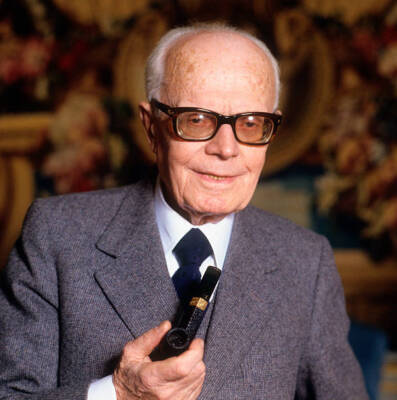 President Italian Republic Sandro Pertini smiling in his offic- 1983 Old Photo 1
