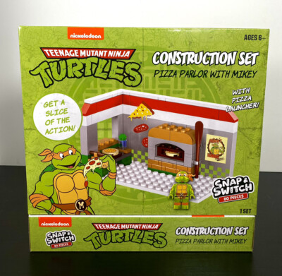 2021 Viacom - Nickelodeon TNMT - Pizza Parlor w/ Mikey