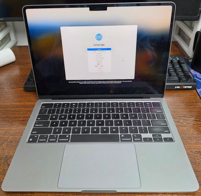 Apple MacBook Air 13'' - (M2, 16GB, 512GB) Gray - Excellent Used Cond - 88% Batt
