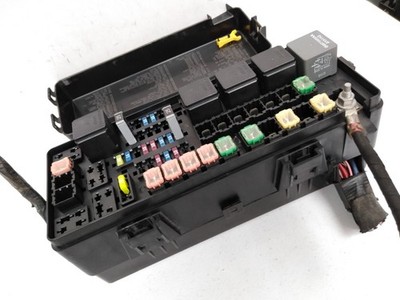 68083735AB Dodge 2011-2014 Charger Chrysler 300 Fuse Box Module