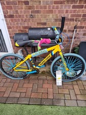 SE BLOCKS FLYER IN YELLOW/BLUE