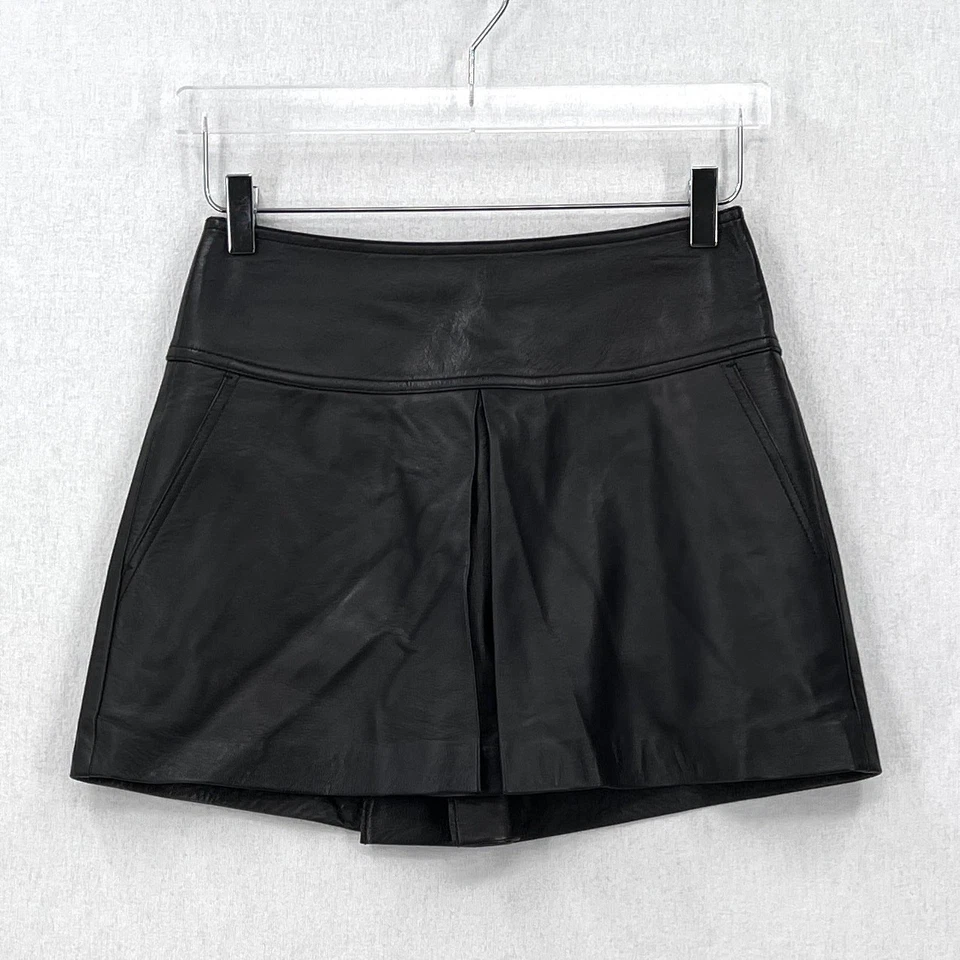 Minifalda T BY ALEXANDER WANG de cuero de cordero para mujer 2 negra plisada central Foto 4 de 4