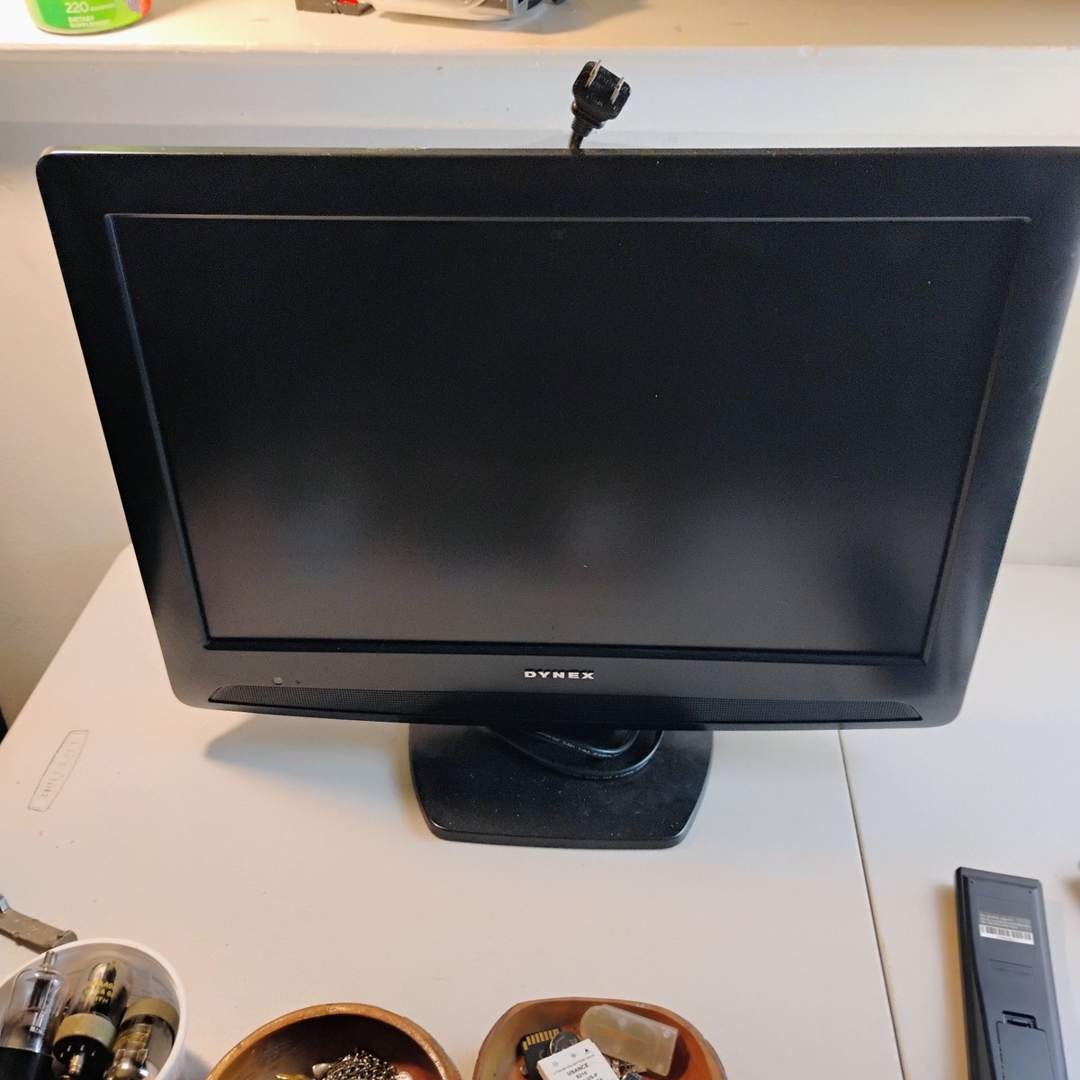 Dynex DX-LTDVD22-09 LCD TV & DVD Combination 22