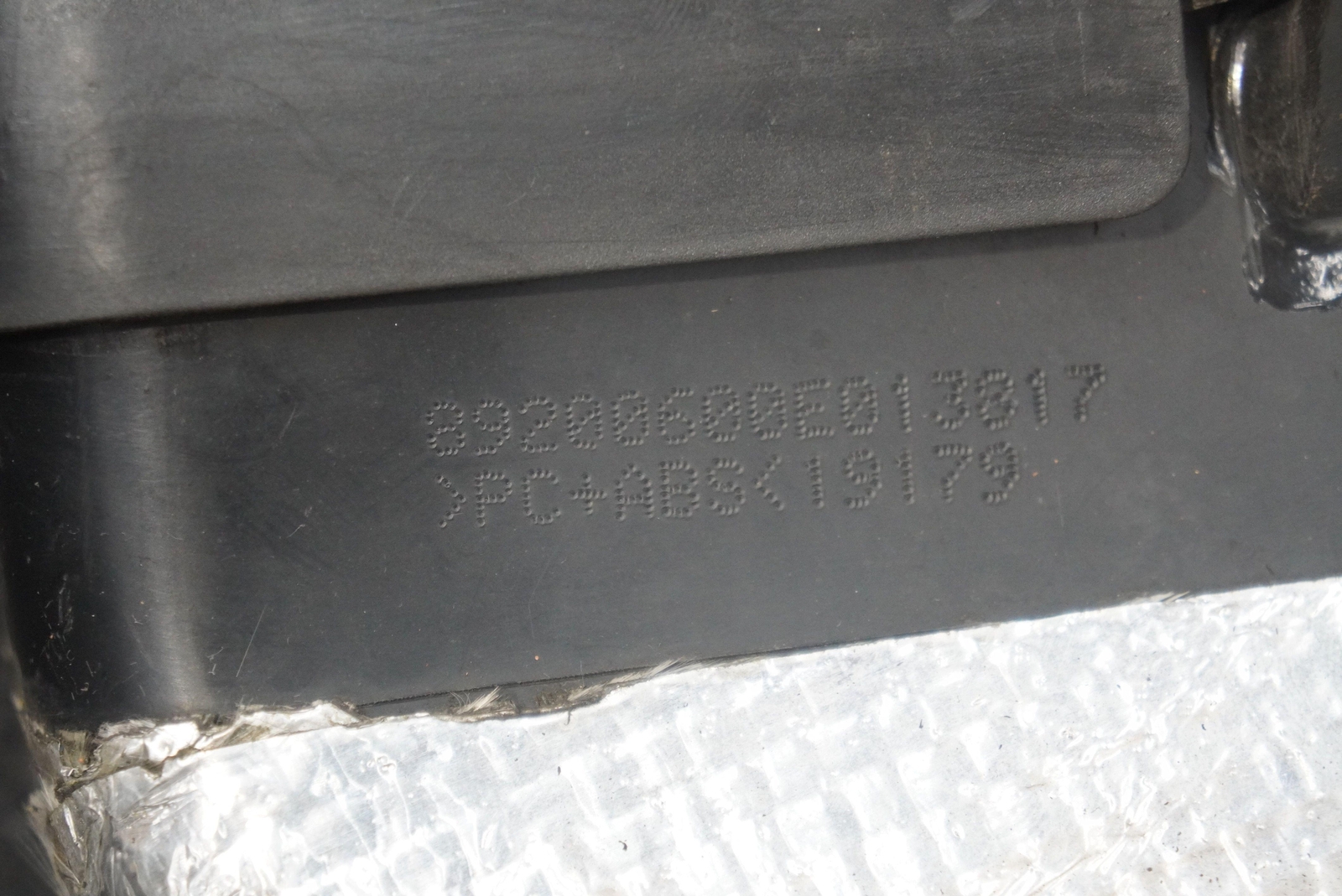 Rear Right Quarter Dual Air Duct Cooling 89200600 OEM Ferrari 488 Challenge 2018
