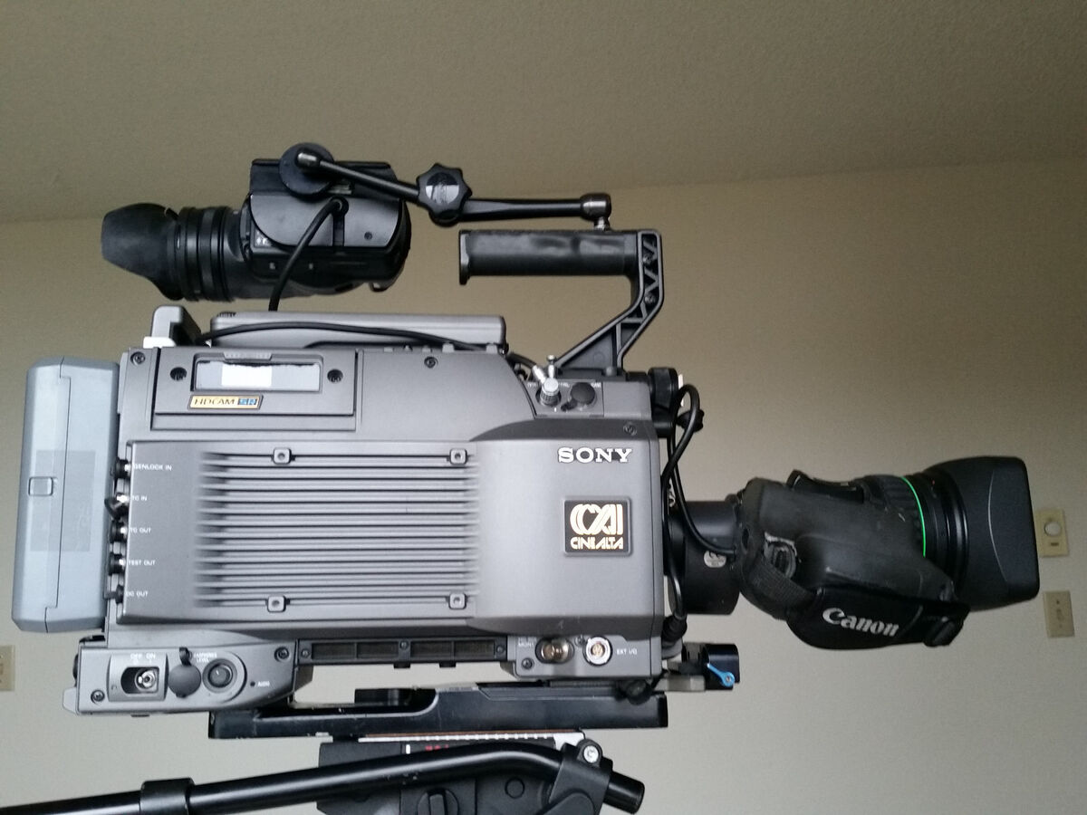 Sony SRW-9000 camera with HDVF-C30W viewfinder B4 mount | eBay Sony SRW-9000 camera with HDVF-C30W viewfinder B4 mount | eBay