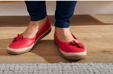 CLARKS Elaina Jade Cherry Red Leather Flower Accent Balet Flat Shoes  NWTSz 12W