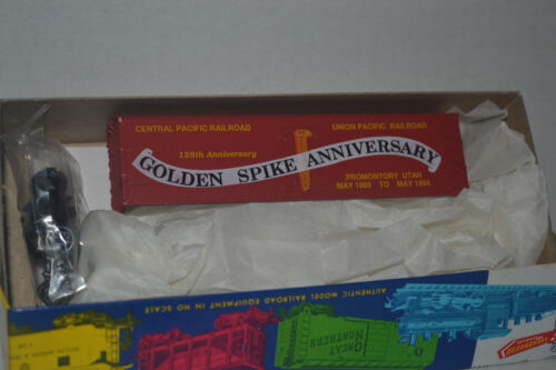 Roundhouse 7748 Golden Spike Anniversary CP & UP 36' Box Car Ho Scale Kit - Picture 1 of 2