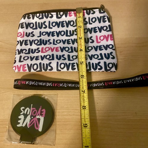 Love Make Up Bag Zipper Pouch Set With Mirror And Headband - Picture 8 of 8