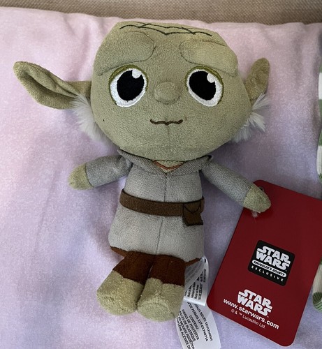 NWT Hanna Andersson Star Wars Yoda Two Piece PJs Sz 120 6-7 & New Baby Yoda Toy - Picture 6 of 6