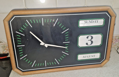LARGE MID CENTURY LLYODS CALENDER WALL CLOCK / INDUSTRIAL 25'' WIDE