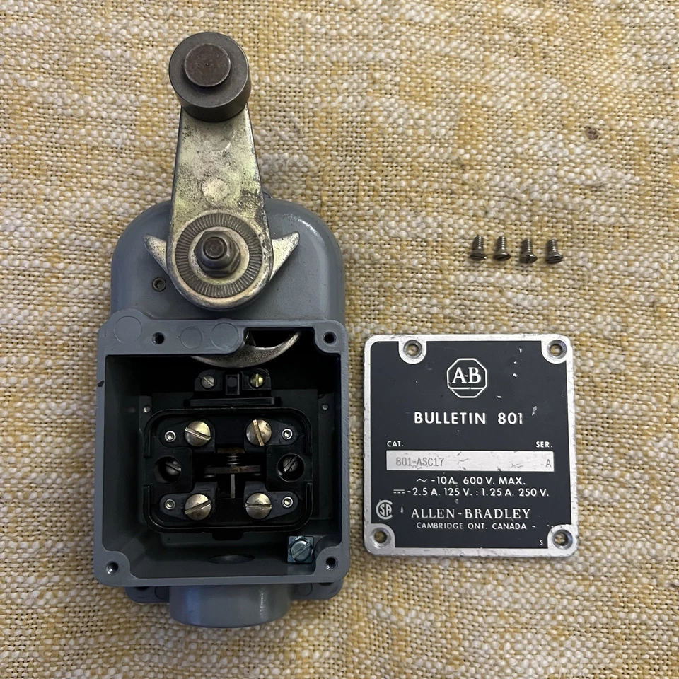 Allen-Bradley Bulletin 801 Asc17 ser. A- 600v - NoS - Image 2 of 4