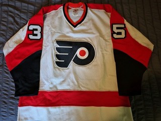Philadelphia Flyers Goodman & Soms Jersey. Size Large.