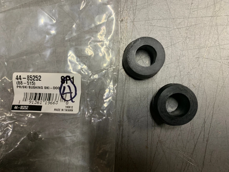 Bujes de esquí SP1 - 88-515 PR para motos de nieve Ski-Doo Skandic 1996-2004 Foto 2 de 2