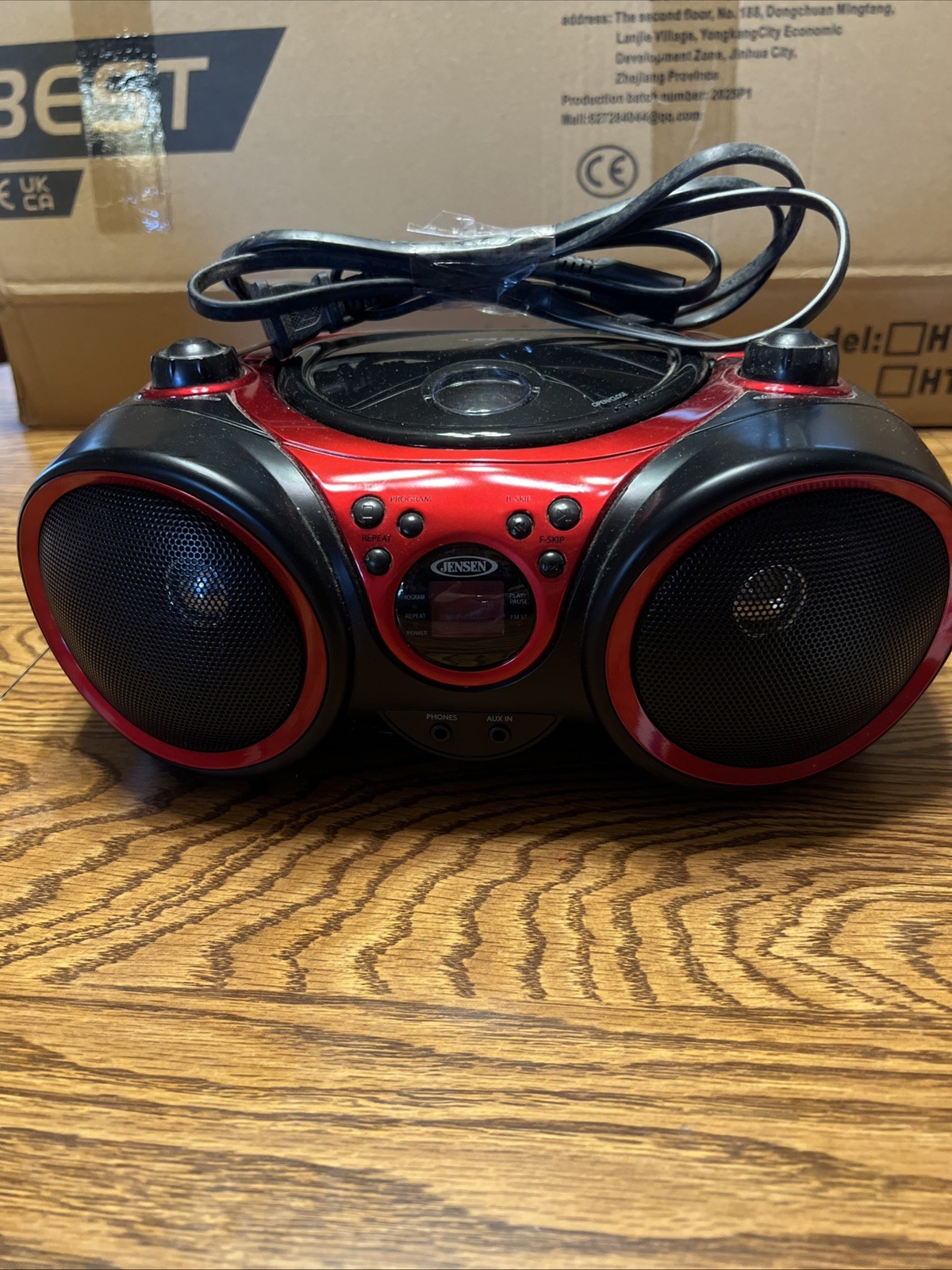 Am/fm Radio Aux Line-in Red Black