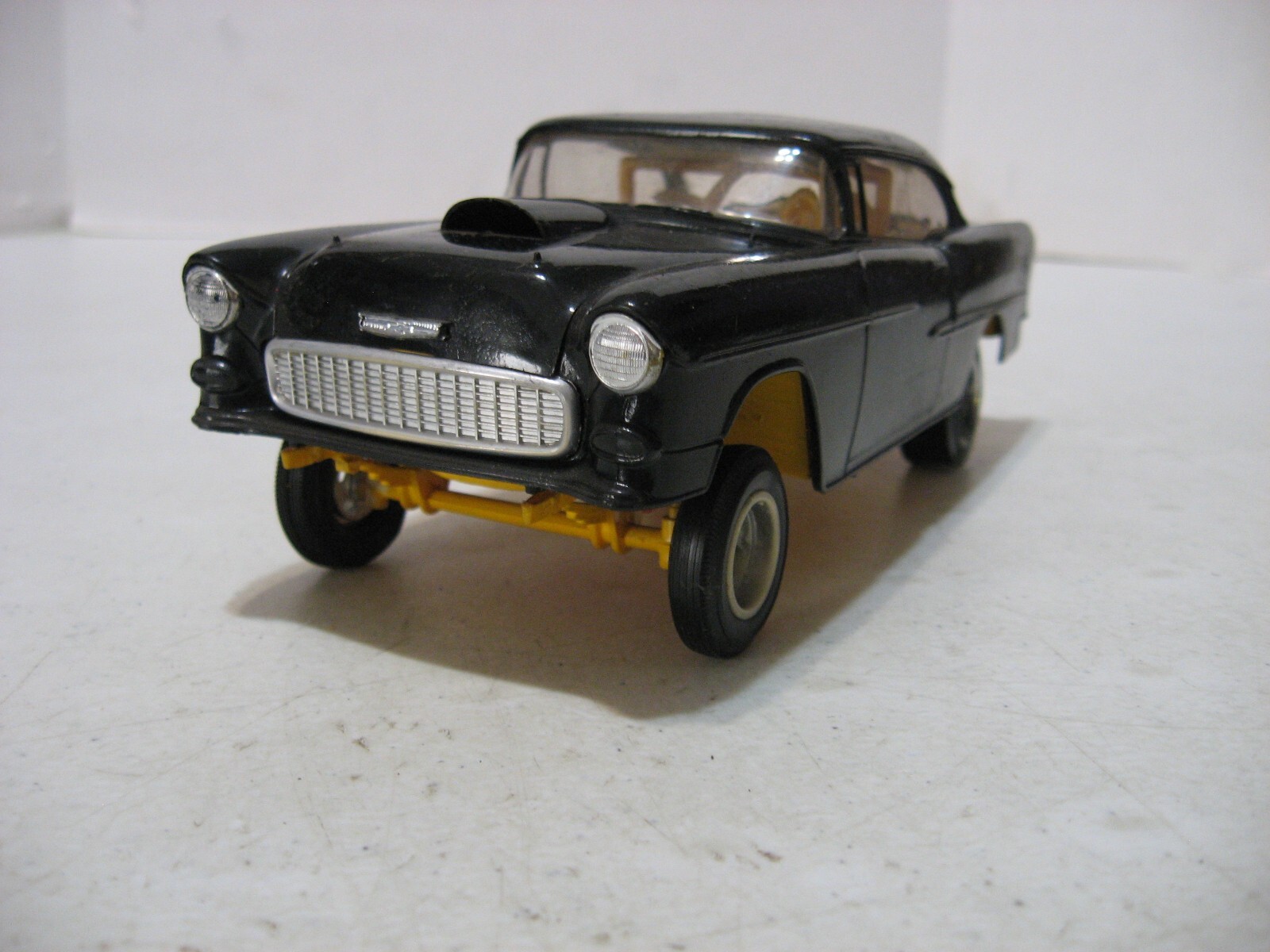 Monogram 1/32 Racing MGA Sports Car MONOGRAM MODEL KITS BUILT