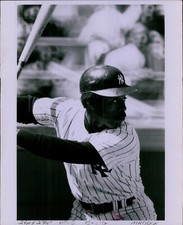 LG868 1974 Original Photo ELLIOTT MADDOX New York Yankees Baseball Outfielder