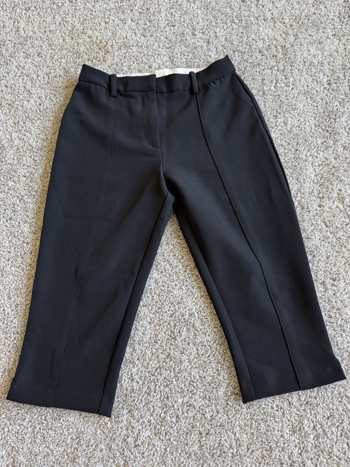 New H&M Black Seamed High Waisted Pedal Pusher Capri Dress Pants Sz 4 SOLDOUT