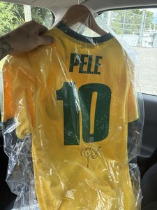 Pelé Signed Original Soccer Ball Brazil National Team Autograph