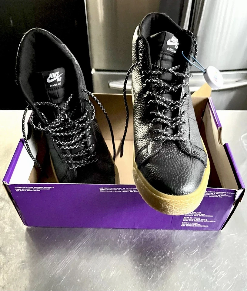 NIKE SB ZOOM BLAZER MID PREMIUM CUERO NEGRO/GOMA JOYA SWOOSH PARA HOMBRE TALLA 11.5 Foto 2 de 4