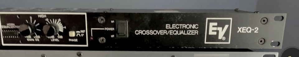 EV / Electro Voice - XEQ-2 / Crossover Activo De Colección Foto 4 de 4