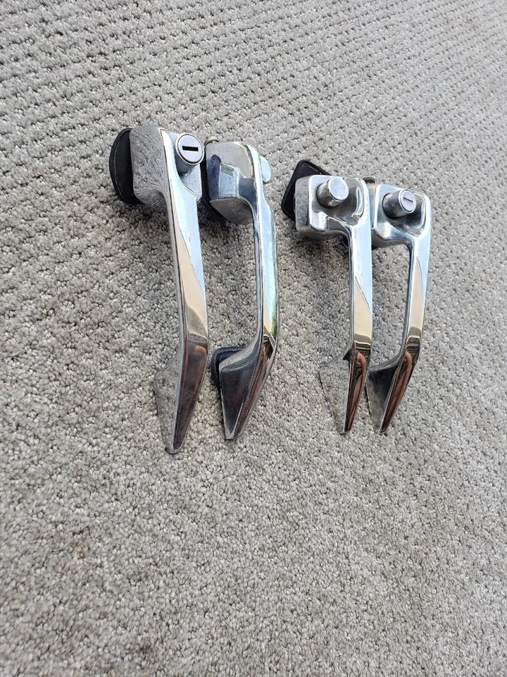 JUEGO DE 4 MANIJAS DE PUERTA CROMADAS ORIGINALES MERCEDES-BENZ W115 W114 280E 280C 240 OEM Foto 4 de 4